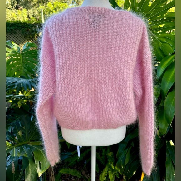50%Mohair Vintage 1960s Covers super fuzzy feminine retro sweater .Size L - Picture 2 of 11